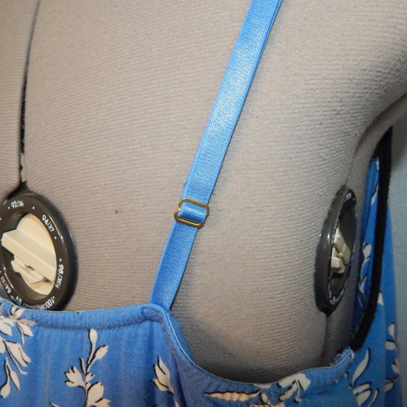 Soma Size L Blue White Floral Tank Top Built in Bra Adjustable Shirt Sleepwear - Picture 6 of 10